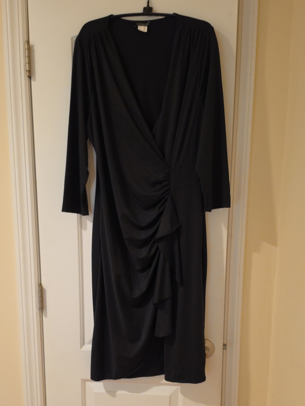 VENUS Black Ruched Midi Wrap Dress
